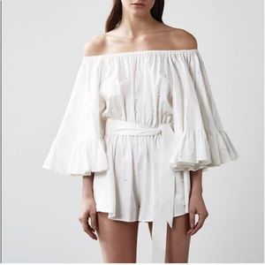 Cmeo C/meo white bell sleeve pearl off shoulder romper jumpsuit size Xsmall